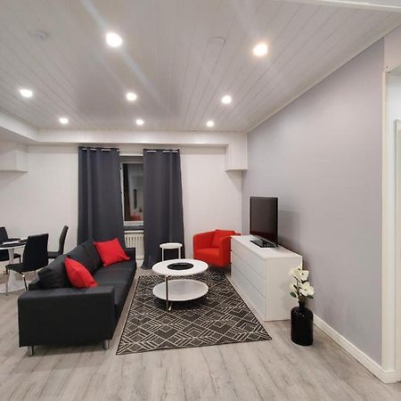 Alexi Apartments - Newly Renovated Apt In The Heart Of The City Near To Railway Station And Nokia Arena ตัมเปเร ภายนอก รูปภาพ