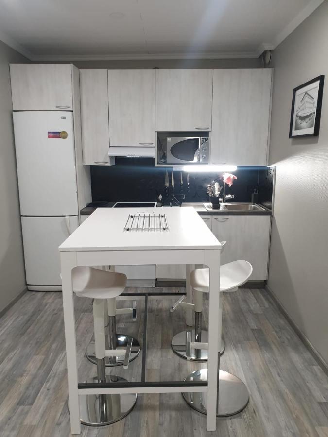 Alexi Apartments - Newly Renovated Apt In The Heart Of The City Near To Railway Station And Nokia Arena ตัมเปเร ภายนอก รูปภาพ