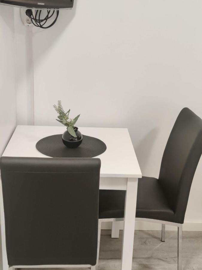Alexi Apartments - Newly Renovated Apt In The Heart Of The City Near To Railway Station And Nokia Arena ตัมเปเร ภายนอก รูปภาพ